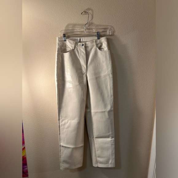 ARITZIA Wilfred High Rise Vegan Leather Pants Size 6 White - Picture 1 of 8